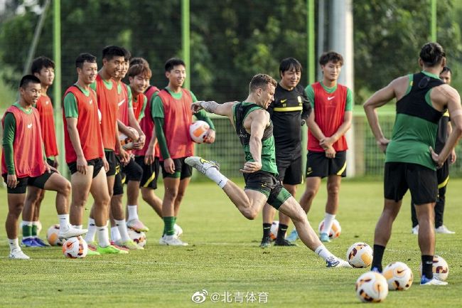 TA：切尔西冬窗无法召回卢卡库，球员租借合同中无相应条款据The Athletic消息，切尔西在将卢卡库外租至罗马的合同中，没有设置召回球员的条款。